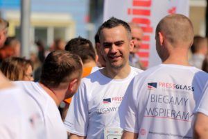 Run and support